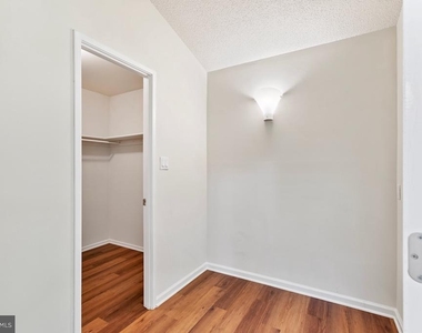 1404 Wolftrap Run Road - Photo Thumbnail 26