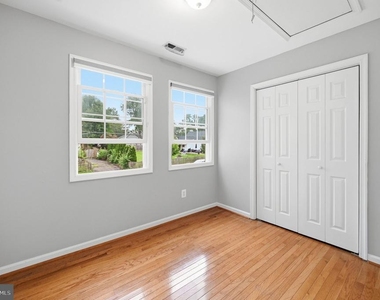 2918 Monroe Place - Photo Thumbnail 36