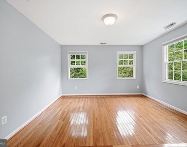 2918 Monroe Place - Photo Thumbnail 30