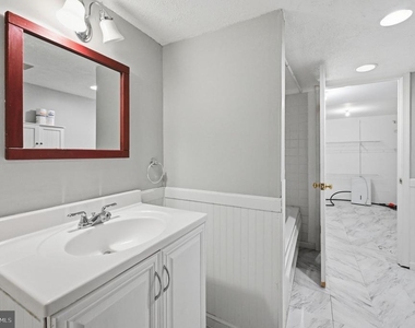 2918 Monroe Place - Photo Thumbnail 39