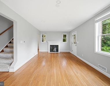 2918 Monroe Place - Photo Thumbnail 4