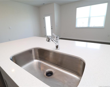 360 Freestall Drive - Photo Thumbnail 10