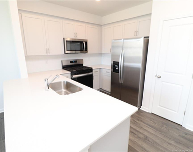 360 Freestall Drive - Photo Thumbnail 6