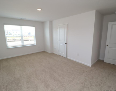 360 Freestall Drive - Photo Thumbnail 17