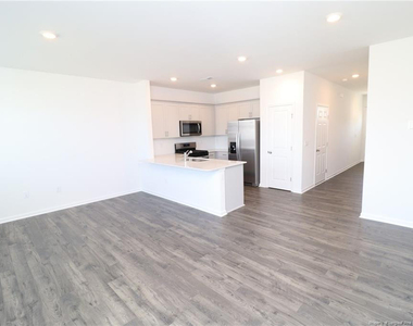 360 Freestall Drive - Photo Thumbnail 4