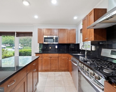 7545 Axton Street - Photo Thumbnail 8