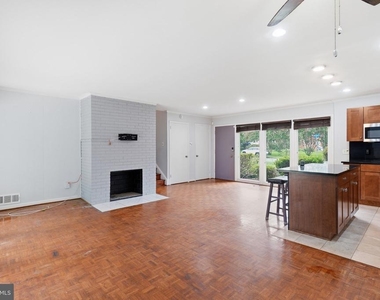 7545 Axton Street - Photo Thumbnail 6