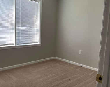 573 Fairfax Pike - Photo Thumbnail 14