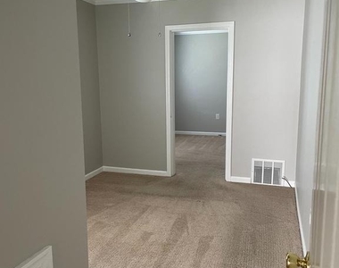 573 Fairfax Pike - Photo Thumbnail 11