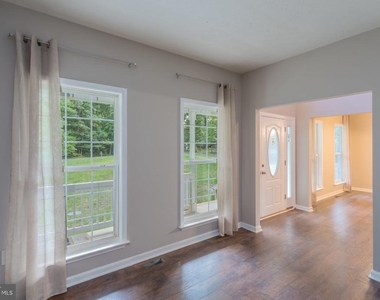 89 Albertson Court - Photo Thumbnail 11