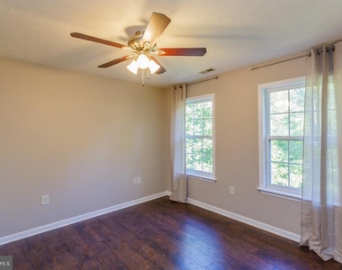 89 Albertson Court - Photo Thumbnail 16