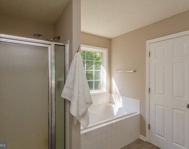 89 Albertson Court - Photo Thumbnail 23