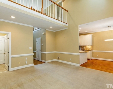 4317 Glen Erin Way - Photo Thumbnail 10