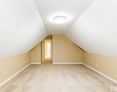 4317 Glen Erin Way - Photo Thumbnail 18