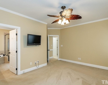 4317 Glen Erin Way - Photo Thumbnail 13