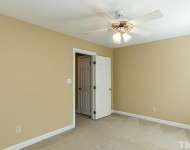 4317 Glen Erin Way - Photo Thumbnail 20