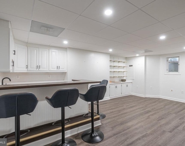 504 S Pitt Street - Photo Thumbnail 64