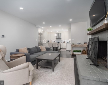 504 S Pitt Street - Photo Thumbnail 21