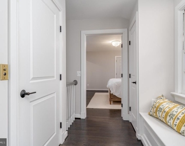 504 S Pitt Street - Photo Thumbnail 39