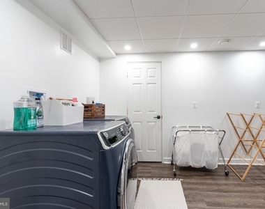 504 S Pitt Street - Photo Thumbnail 68