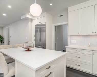 504 S Pitt Street - Photo Thumbnail 27
