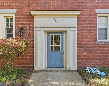 525 Bashford Lane - Photo Thumbnail 2