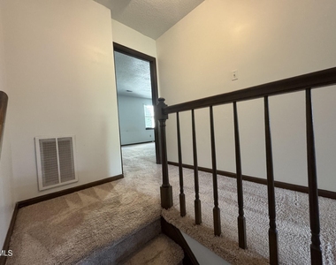 5721 Pool Side Drive - Photo Thumbnail 9