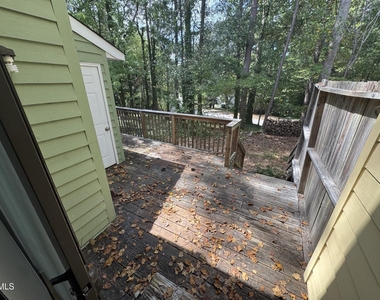 5721 Pool Side Drive - Photo Thumbnail 7