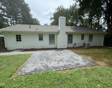 3516 Peach Haven Court - Photo Thumbnail 15