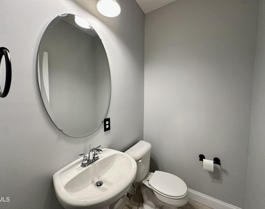 2810 Bedford Green Avenue - Photo Thumbnail 13