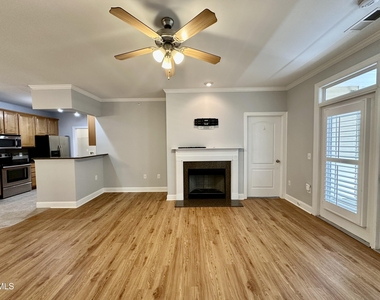 2810 Bedford Green Avenue - Photo Thumbnail 10