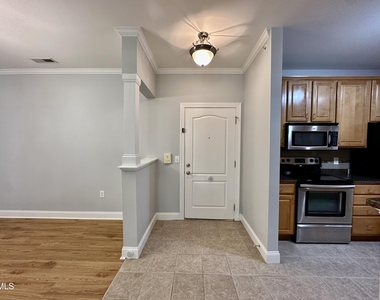 2810 Bedford Green Avenue - Photo Thumbnail 2
