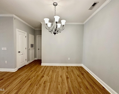 2810 Bedford Green Avenue - Photo Thumbnail 8