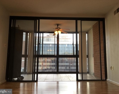 1001 N Randolph Street - Photo Thumbnail 9