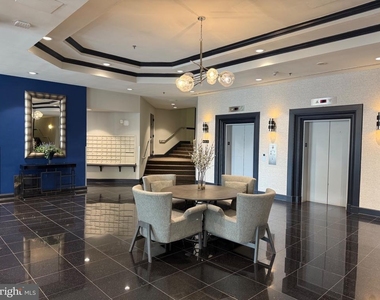 1001 N Randolph Street - Photo Thumbnail 11