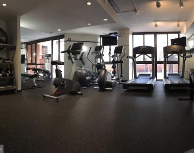 1001 N Randolph Street - Photo Thumbnail 12