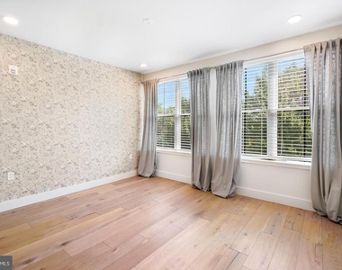 1245 N Pierce Street - Photo Thumbnail 25