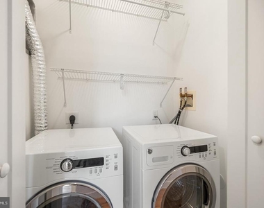 1245 N Pierce Street - Photo Thumbnail 34