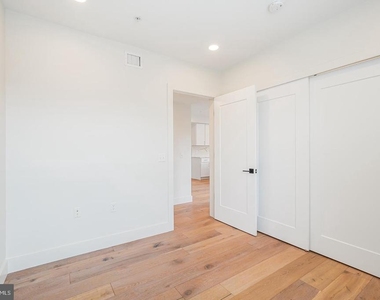 1245 N Pierce Street - Photo Thumbnail 39