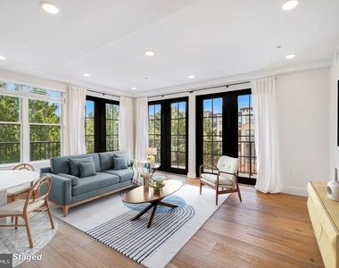 1245 N Pierce Street - Photo Thumbnail 6