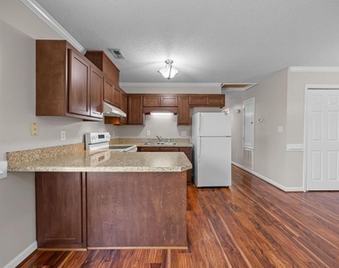 145 S Patterson Street - Photo Thumbnail 2