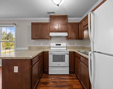 145 S Patterson Street - Photo Thumbnail 8