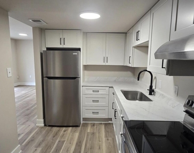 500 Umstead Drive - Photo Thumbnail 6