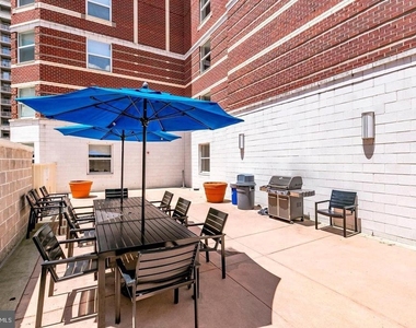 880 N Pollard Street - Photo Thumbnail 27
