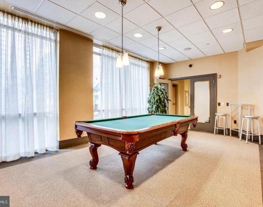 880 N Pollard Street - Photo Thumbnail 31