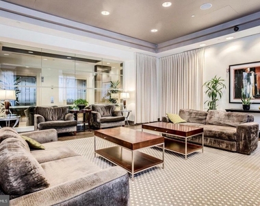 880 N Pollard Street - Photo Thumbnail 21