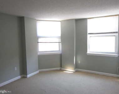 880 N Pollard Street - Photo Thumbnail 10