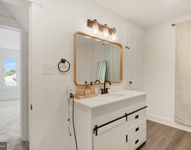 531 Baltimore Street - Photo Thumbnail 19