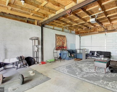 531 Baltimore Street - Photo Thumbnail 27