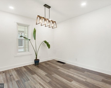 531 Baltimore Street - Photo Thumbnail 8